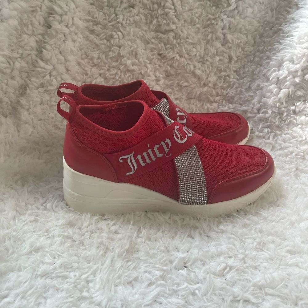 Juicy Couture EVIEE Red Wedge slip on sneakers bling accent SZ8.5